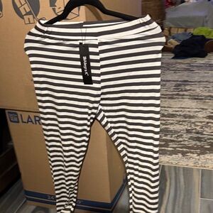 Allegra K Kids Black and White Striped Leggings